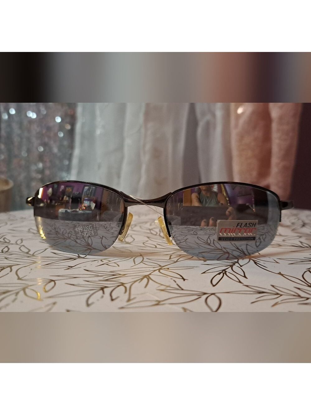 Solaray Mens Stylish Black Metal Mirror Sunglasses.